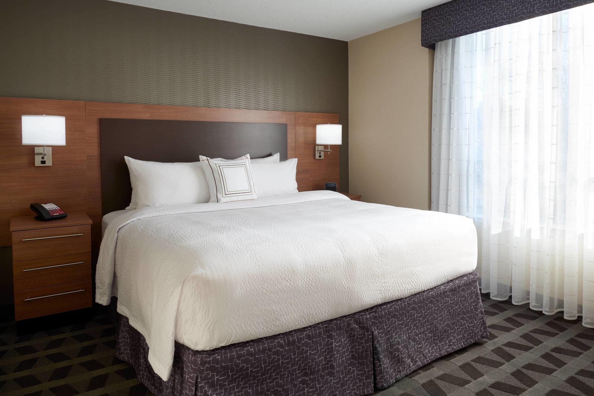 Towneplace Suites By Marriott Windsor Zewnętrze zdjęcie