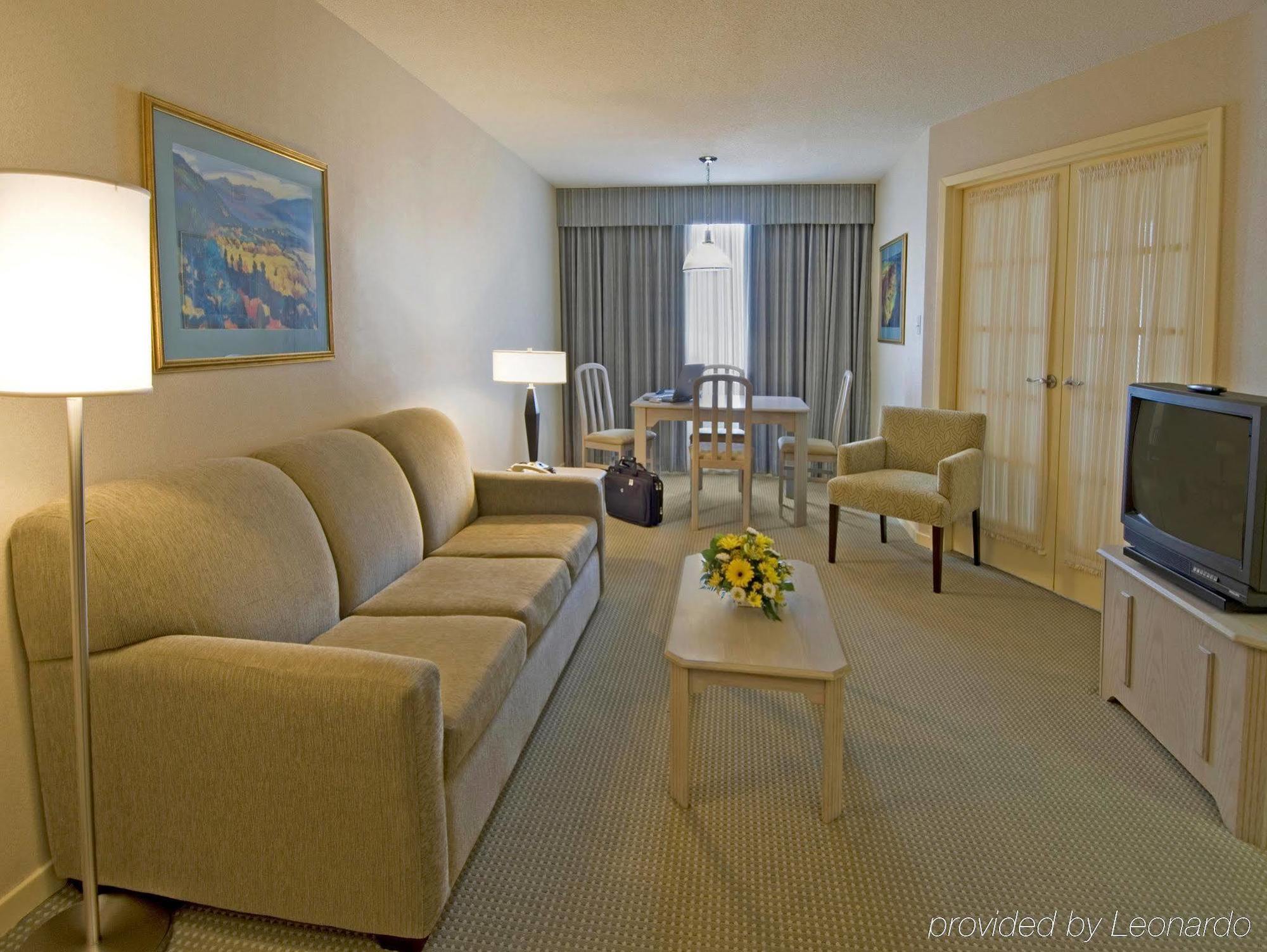 Towneplace Suites By Marriott Windsor Zewnętrze zdjęcie